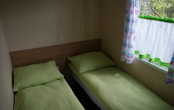 Domki letnie 5 osobowe z łazienką i kuchnią 11